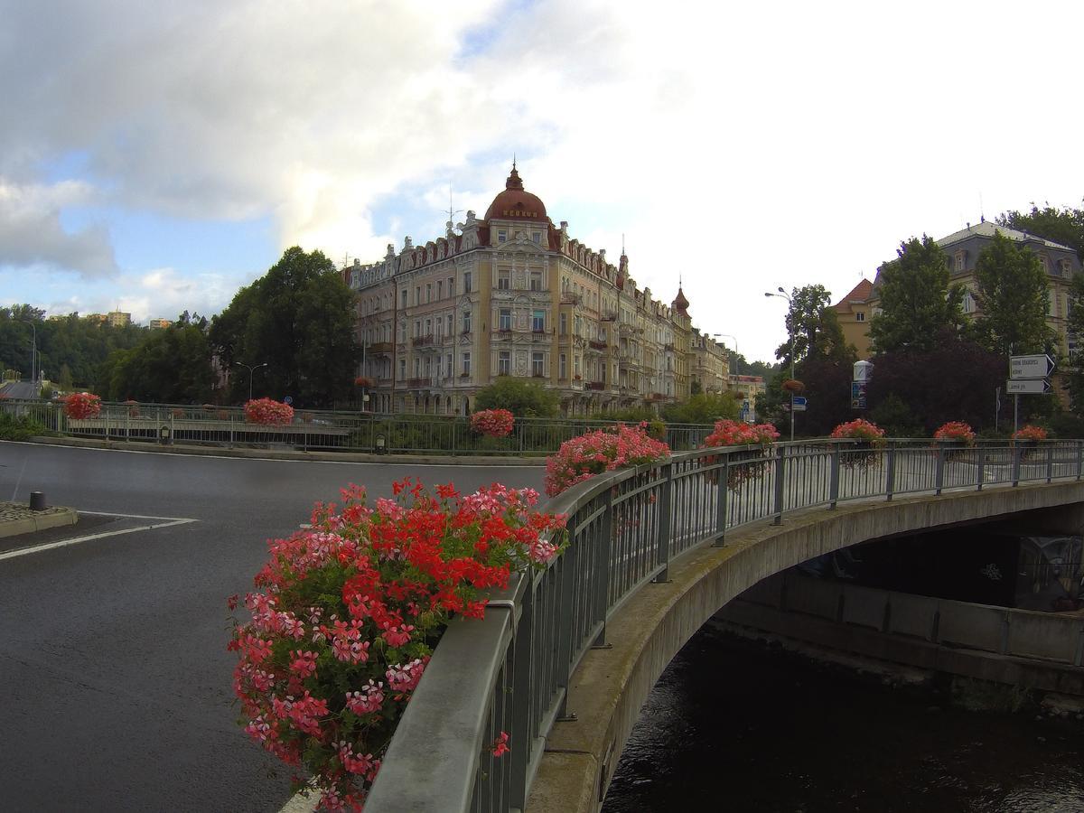 Apartment Alice Center Karlovy Vary Exterior foto