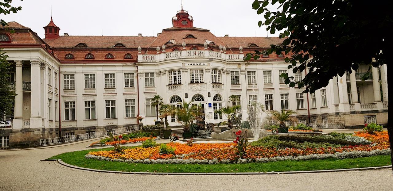 Apartment Alice Center Karlovy Vary Exterior foto